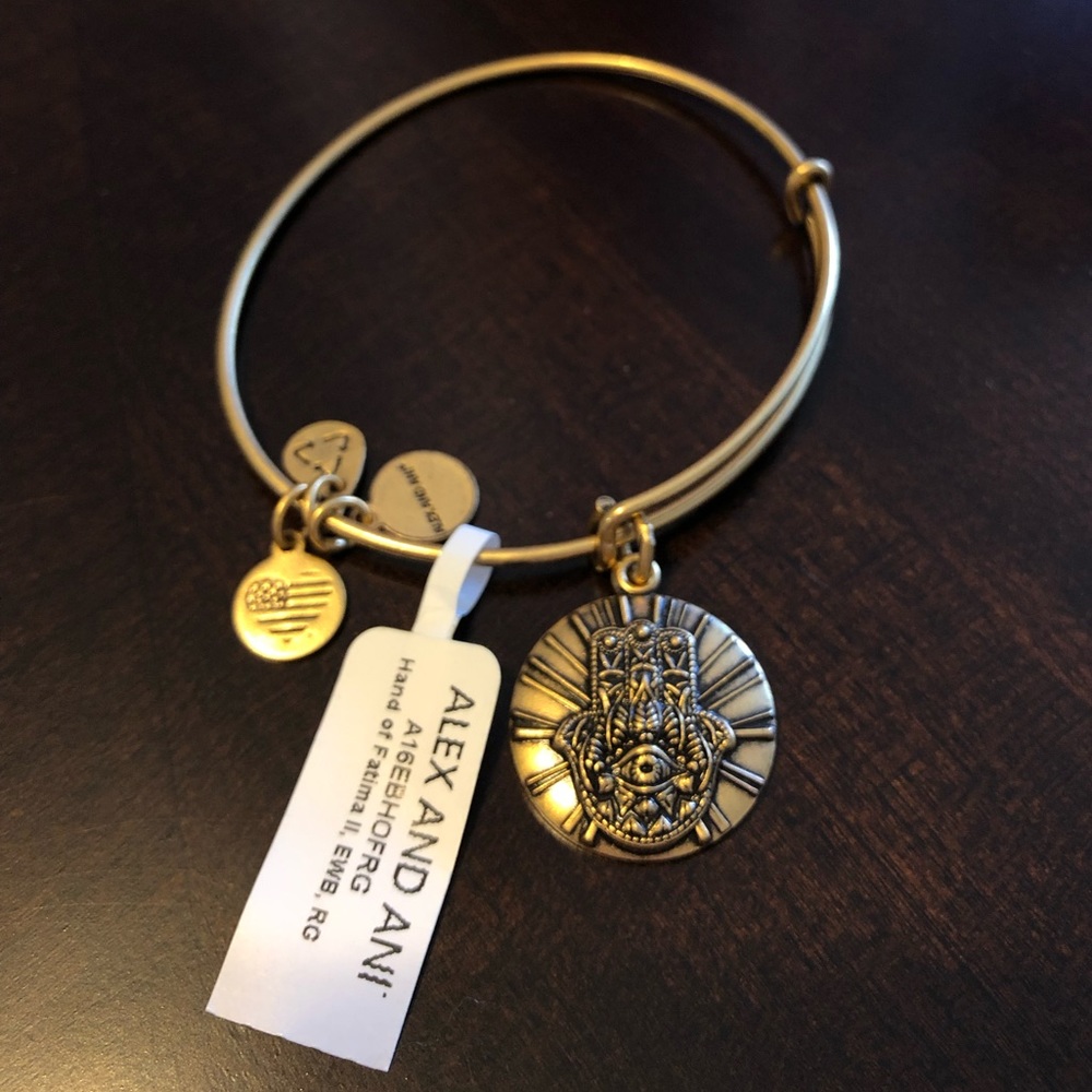 SALE🎊Gold Hand of Fatima Alex &Ani NWT Bracelet